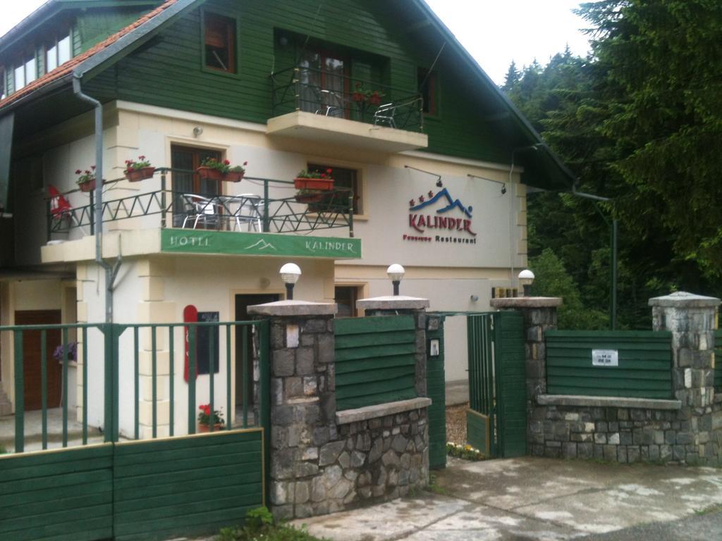 Pensiune & Restaurant Kalinder Buşteni Exteriér fotografie